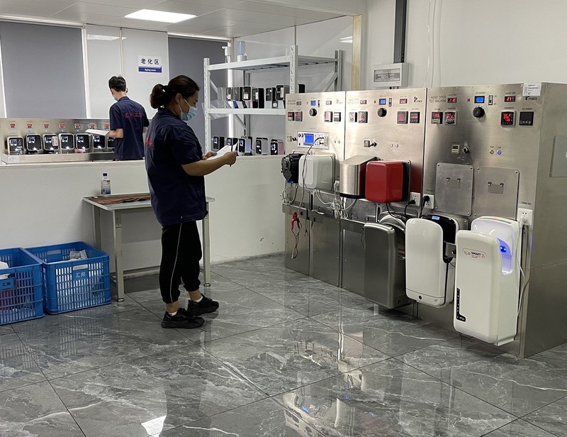 Quality Assurance & End-to-End Solutions Quality Assurance & End-to-End Solutions